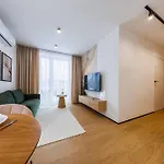 M4 Aura With Free Parking By Staynest شقة